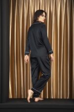 ⁦بيجاما ساتان نسائي⁩ - الصورة ⁦3⁩